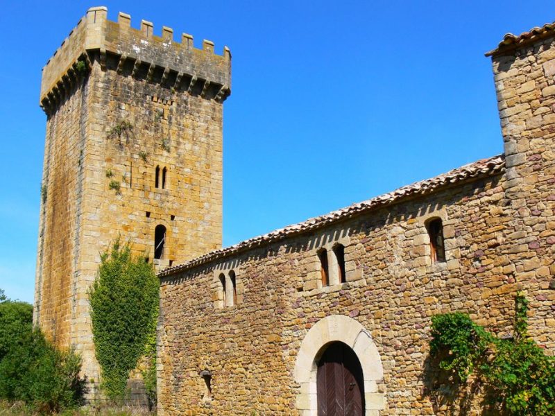Pueblo abandonado navarra Larrangoz